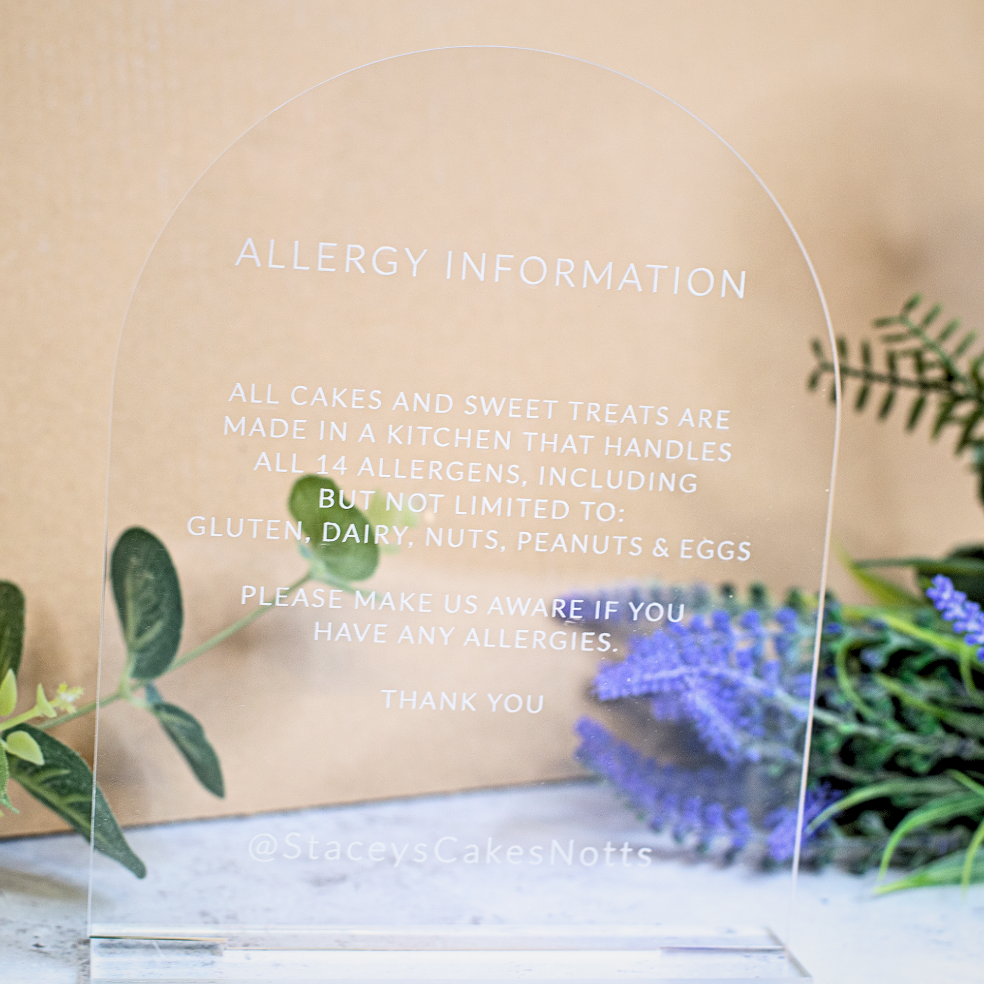 ALL CAKES AND SWEET TREATS ARE MADE IN A KITCHEN THAT HANDLES ALL 14 ALLERGENS, INCLUDING BUT NOT LIMITED TO: GLUTEN, DAIRY, NUTS, PEANUTS &amp; EGGS   PLEASE MAKE US AWARE IF YOU HAVE ANY ALLERGIES.  THANKYOU 