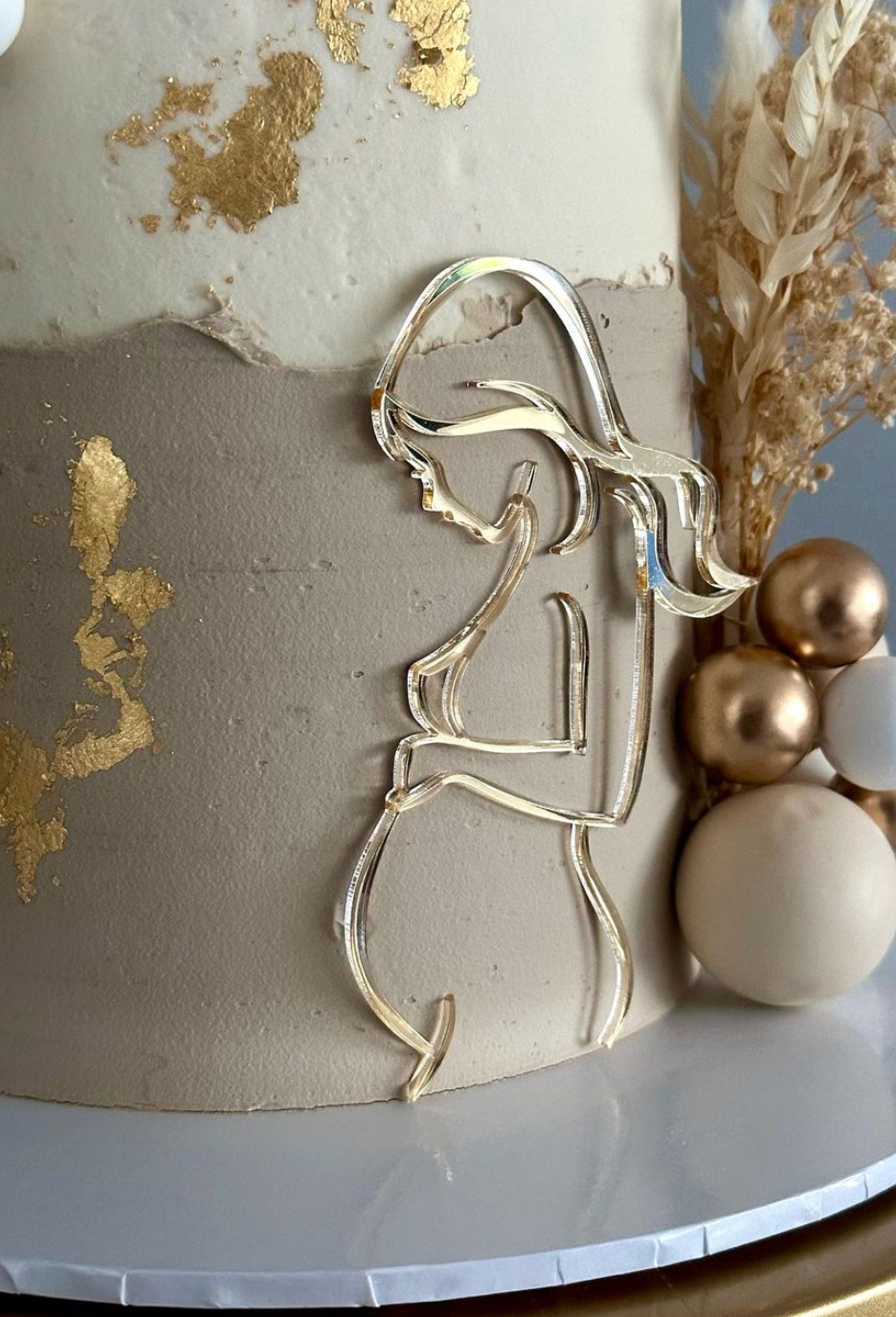 Pregnancy Lady Line Art Cake Charm